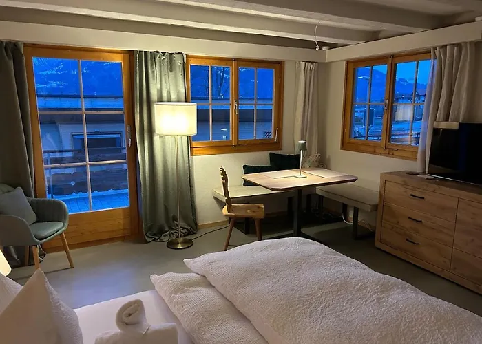 Location And Cozy Style Laax